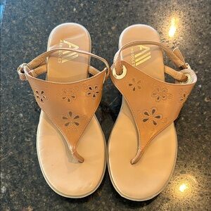 AEROSOLES Women's Floral Cutout Sandals - Tan